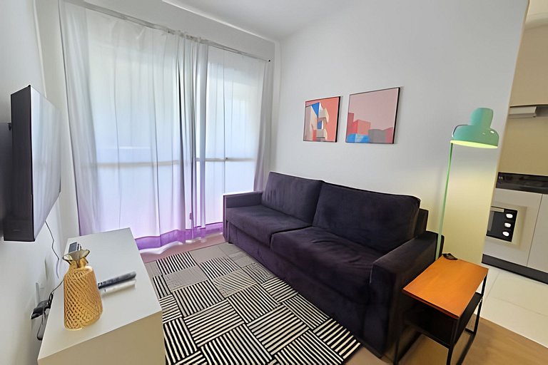 Memphis Design • Apto Climatizado | Gleba Palhano