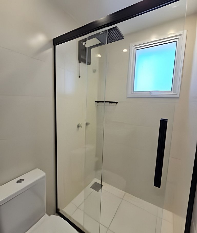 Memphis Design • Apto Climatizado | Gleba Palhano