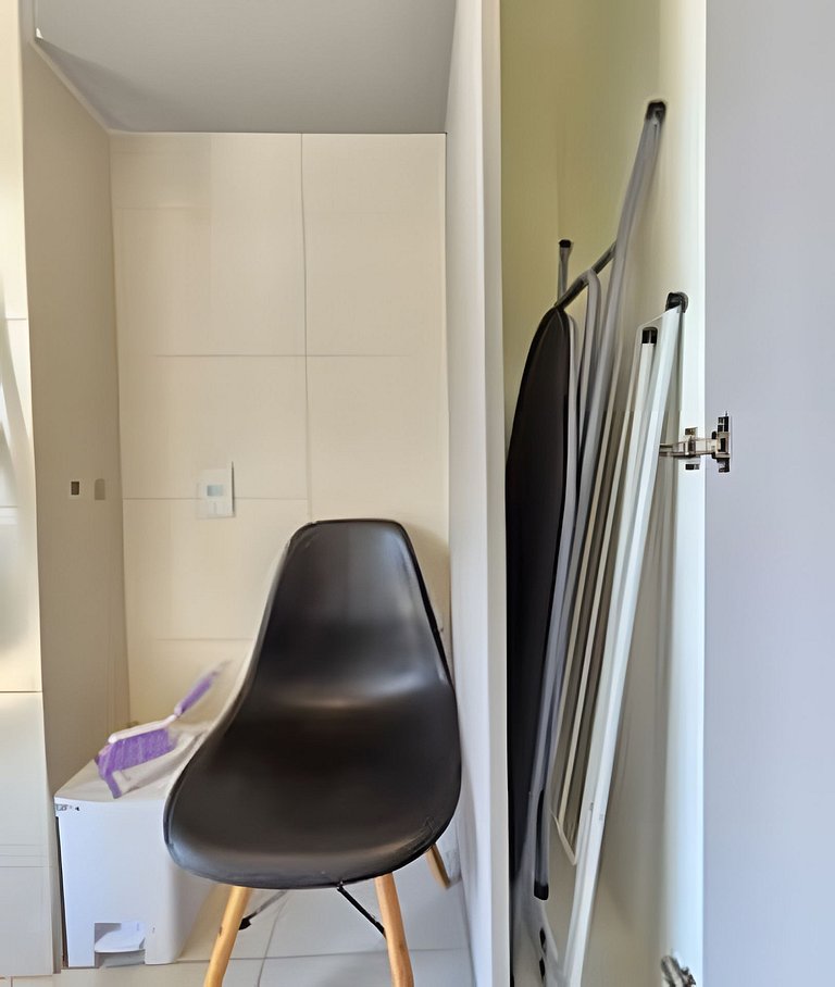 Memphis Design • Apto Climatizado | Gleba Palhano