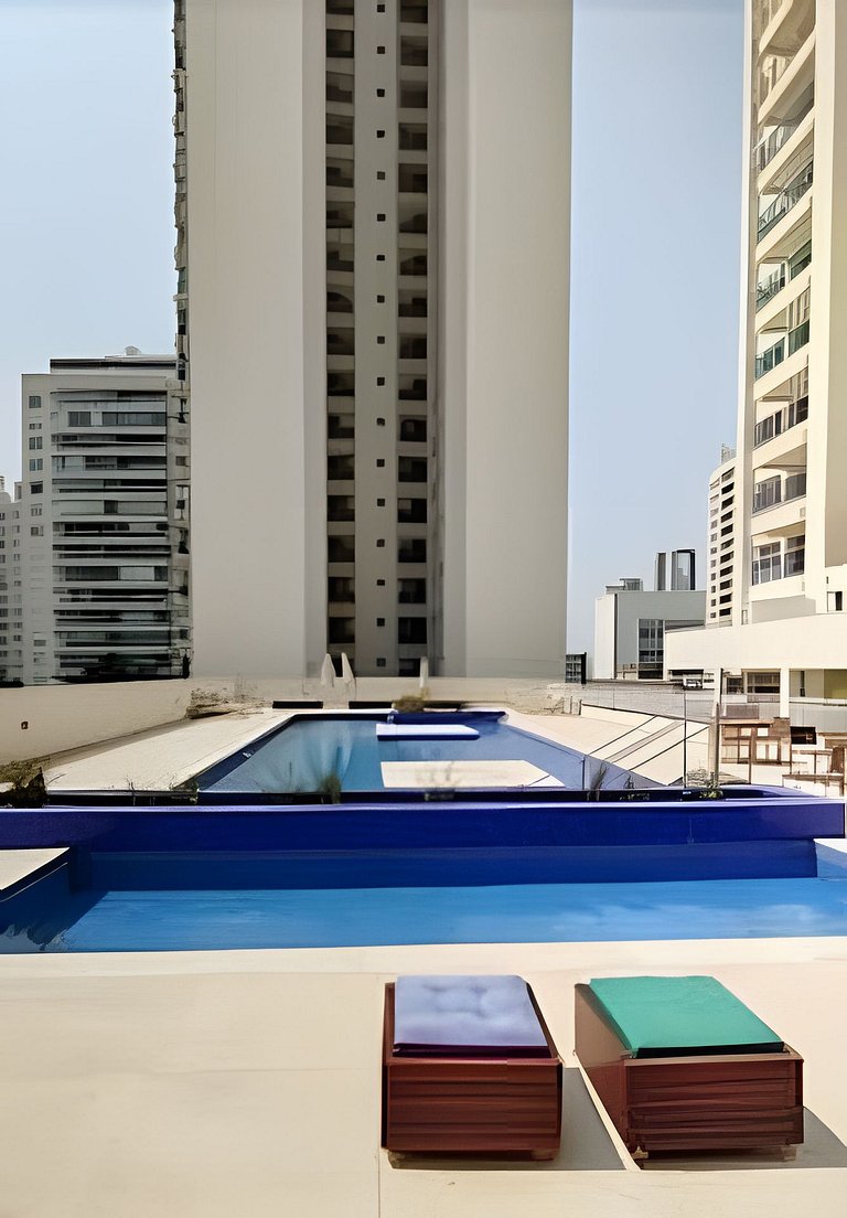 Memphis Design • Apto Climatizado | Gleba Palhano