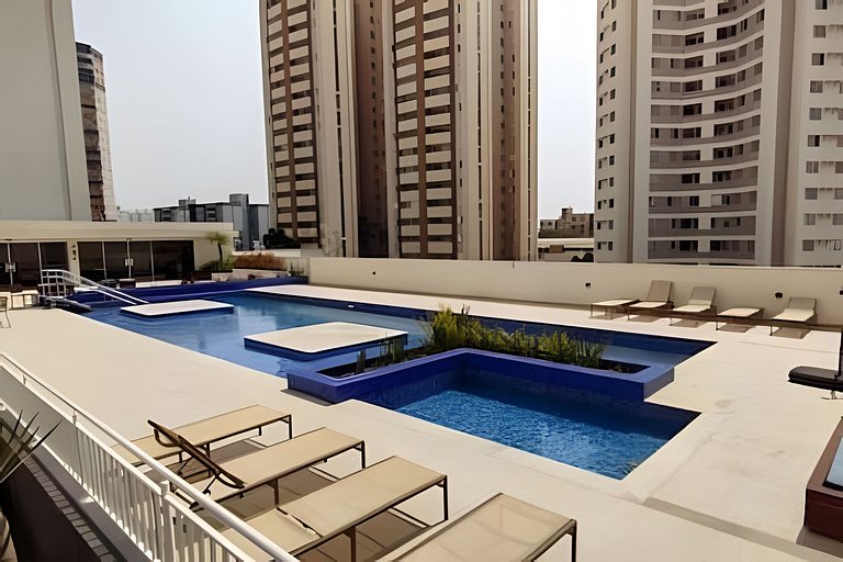 Memphis Design • Apto Climatizado | Gleba Palhano