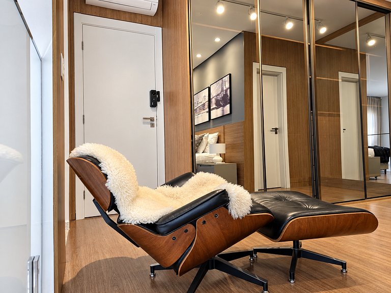 Experiência Premium: Duplex com Vista para o Lago