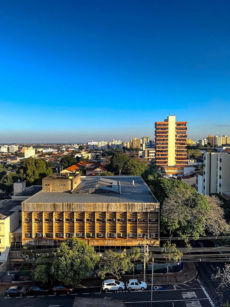 Apto central próx. a Santa Casa